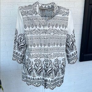 Chico's Black and White Boxy Button Down Top